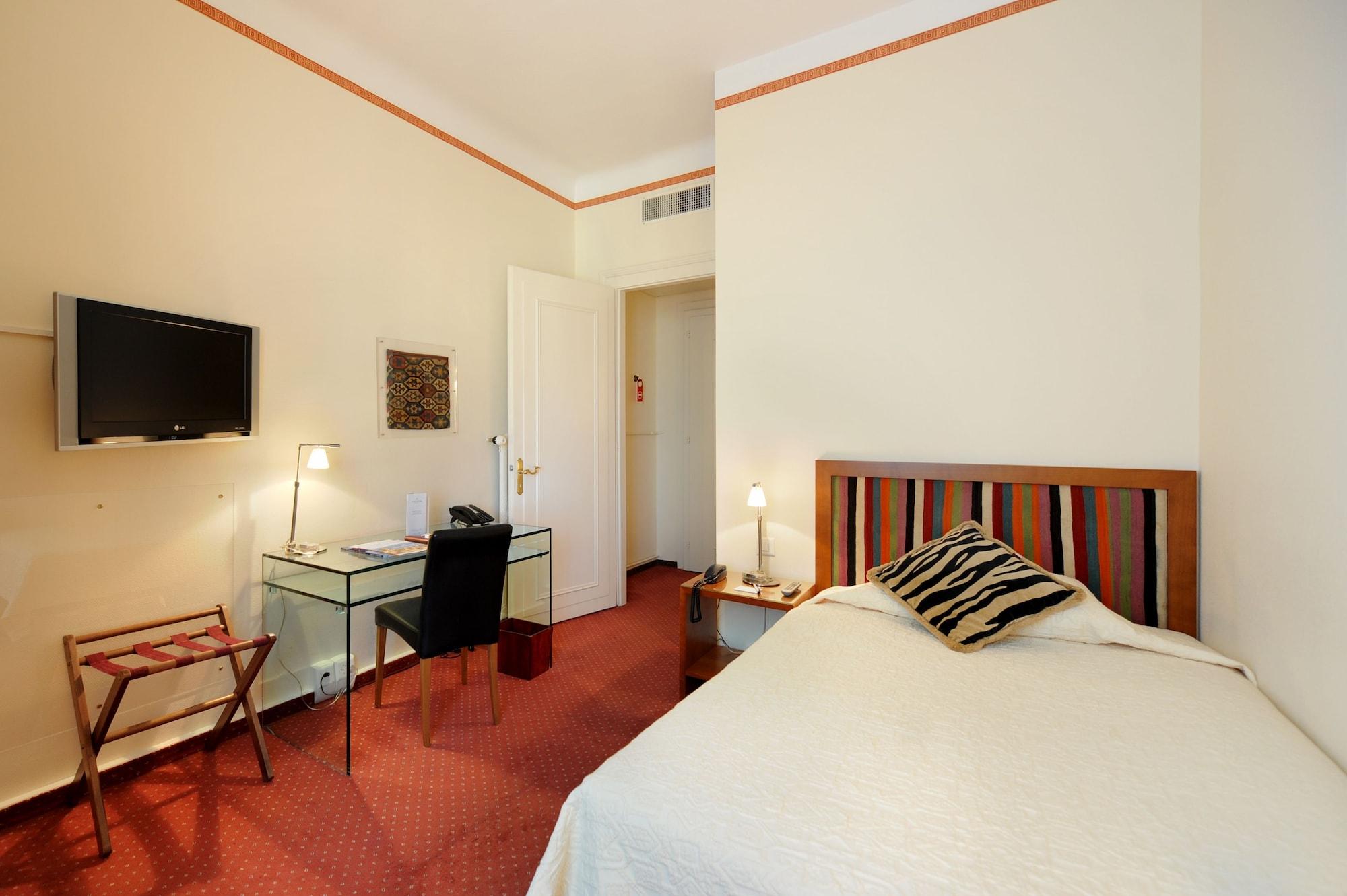 होटल Victoria 4*