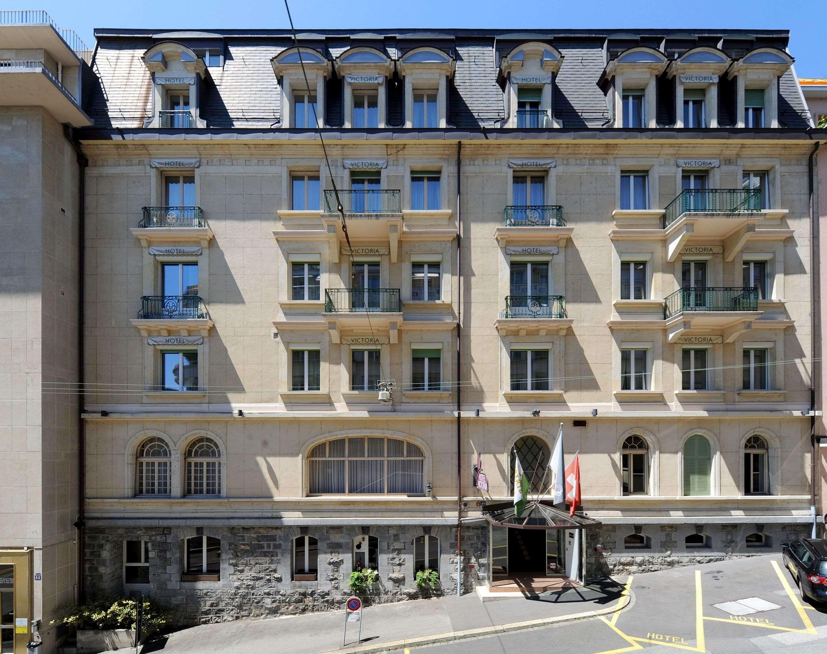 होटल Victoria 4*